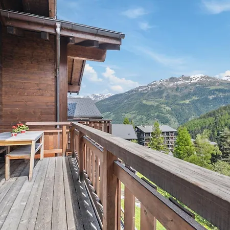 Appartement Duplex Piste Rouge By Miggins